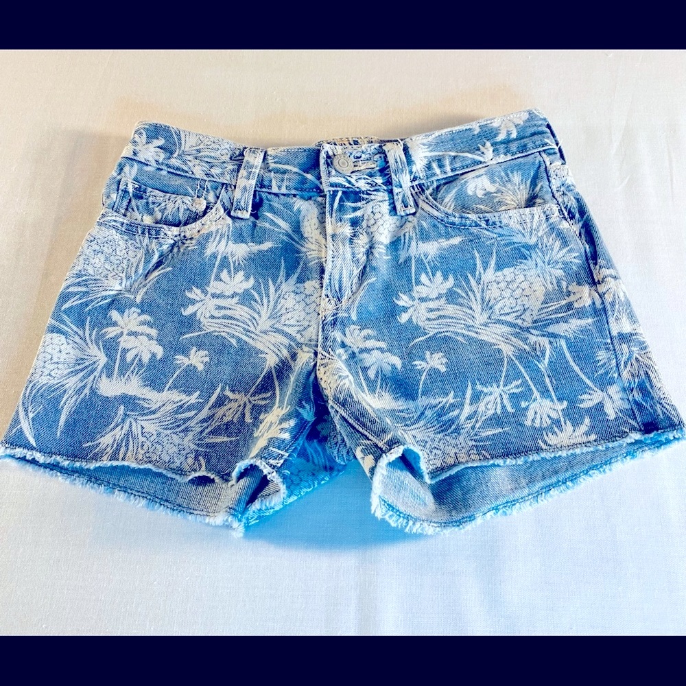 Old Navy girls tropical denim shorts. Size 12 Girls
